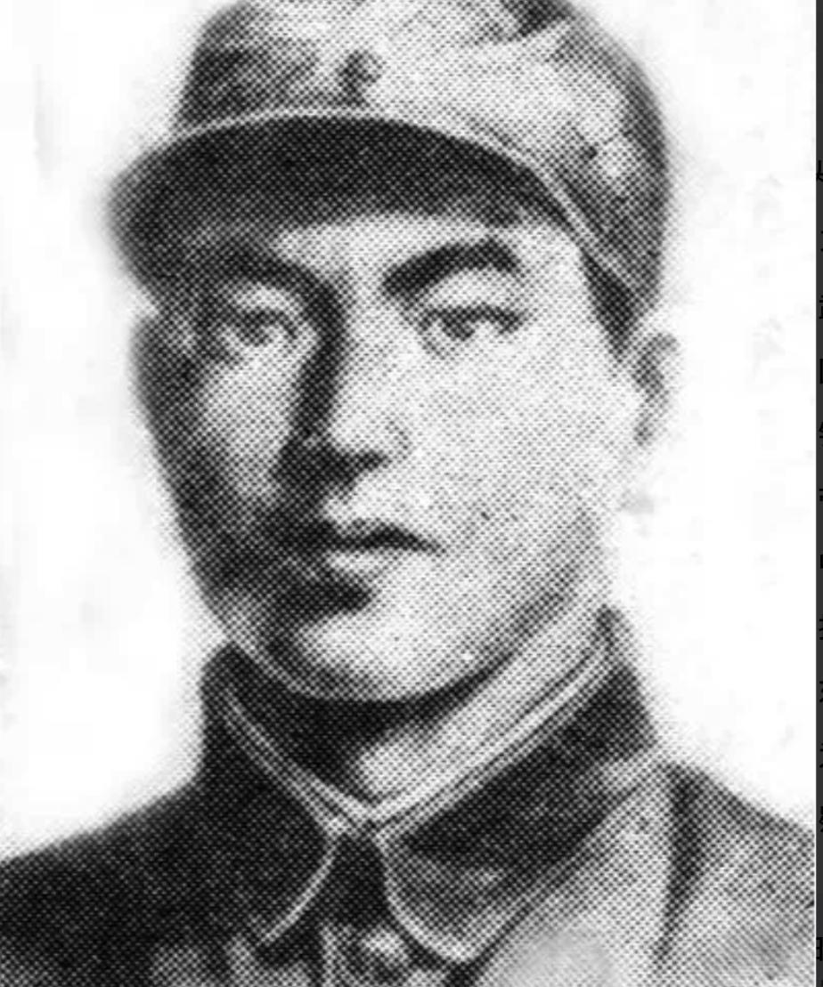 1944年，八路军曹世范到村子里借宿，村长热情地招待他，谁知转身，村长就向日军告