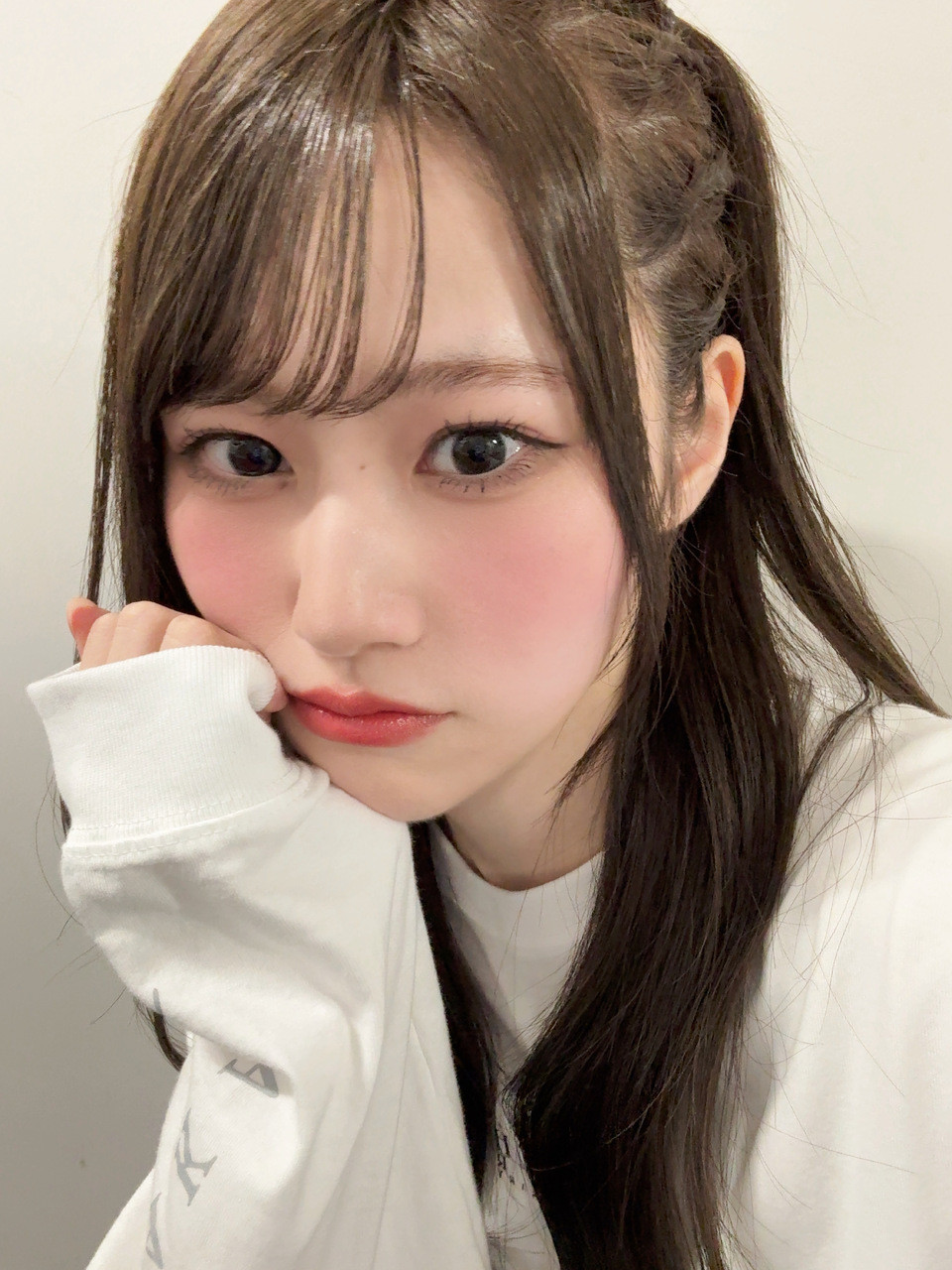 向井純葉➁「BOMB5月号さんに村井優ちゃんと登場させていただいています！ぽ