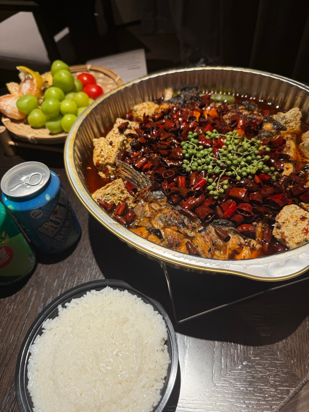在酒店吃吃喝喝​​​