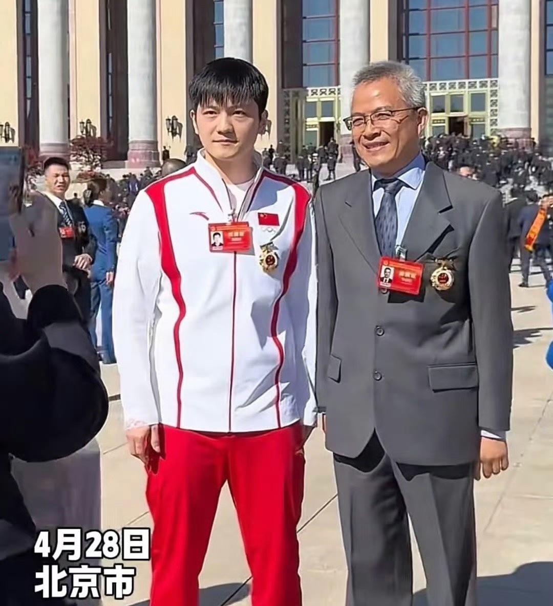 樊振东商业价值或许只是冰山一角，已经登顶的东哥有足够的人生宽度和福泽去推动一条不
