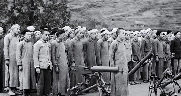 1950年7月底，由20多名武汉女大学生组成的南下工作队，在广西荔浦被土匪截杀，