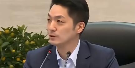 台北市长蒋万安今日面对媒体追问如何看待沈伯洋的“台北顺起来”口号、是否觉得哪里被