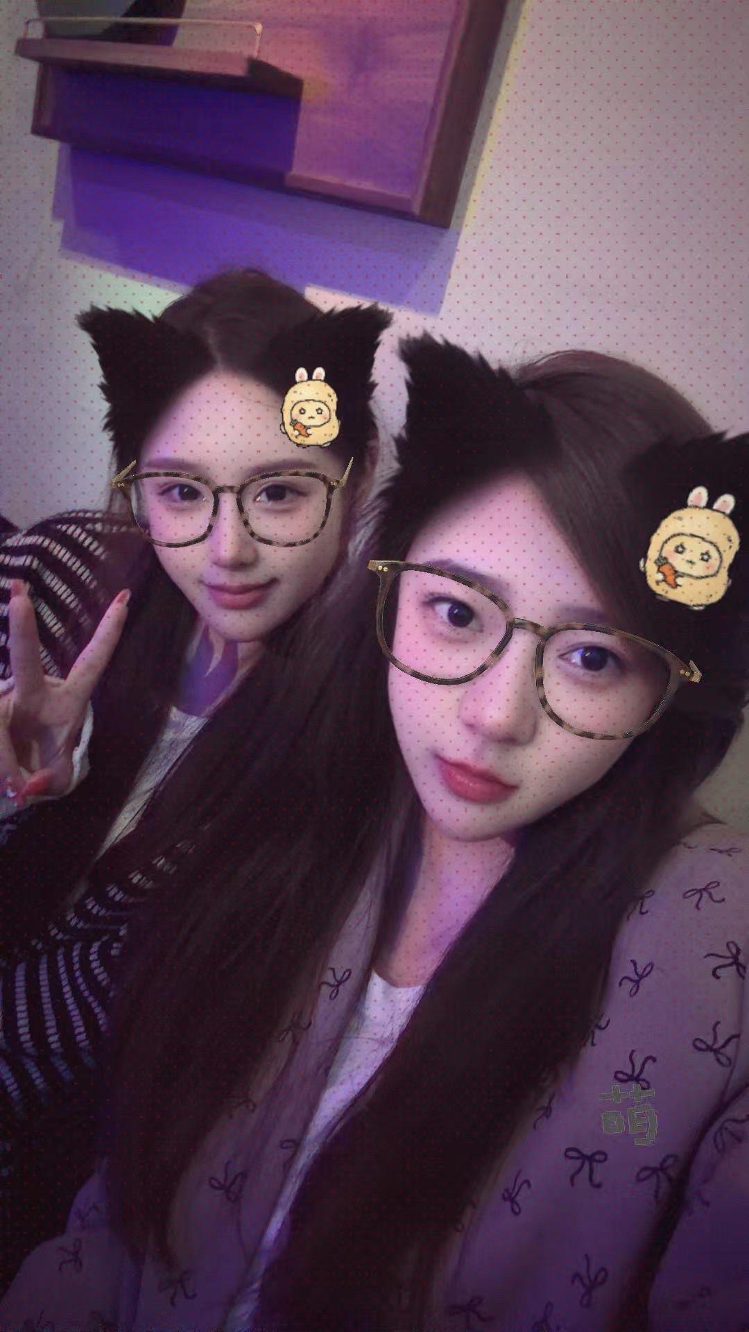 跟她说了我的经历   她说她心疼我