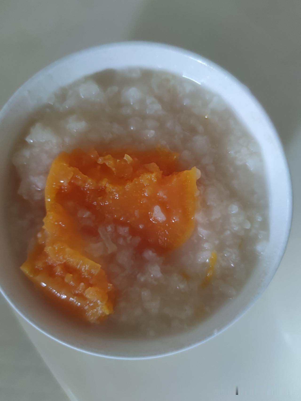 维持体重打卡第190天，今日体重109斤，超目标4斤，记录一下昨日饮食，早上红薯