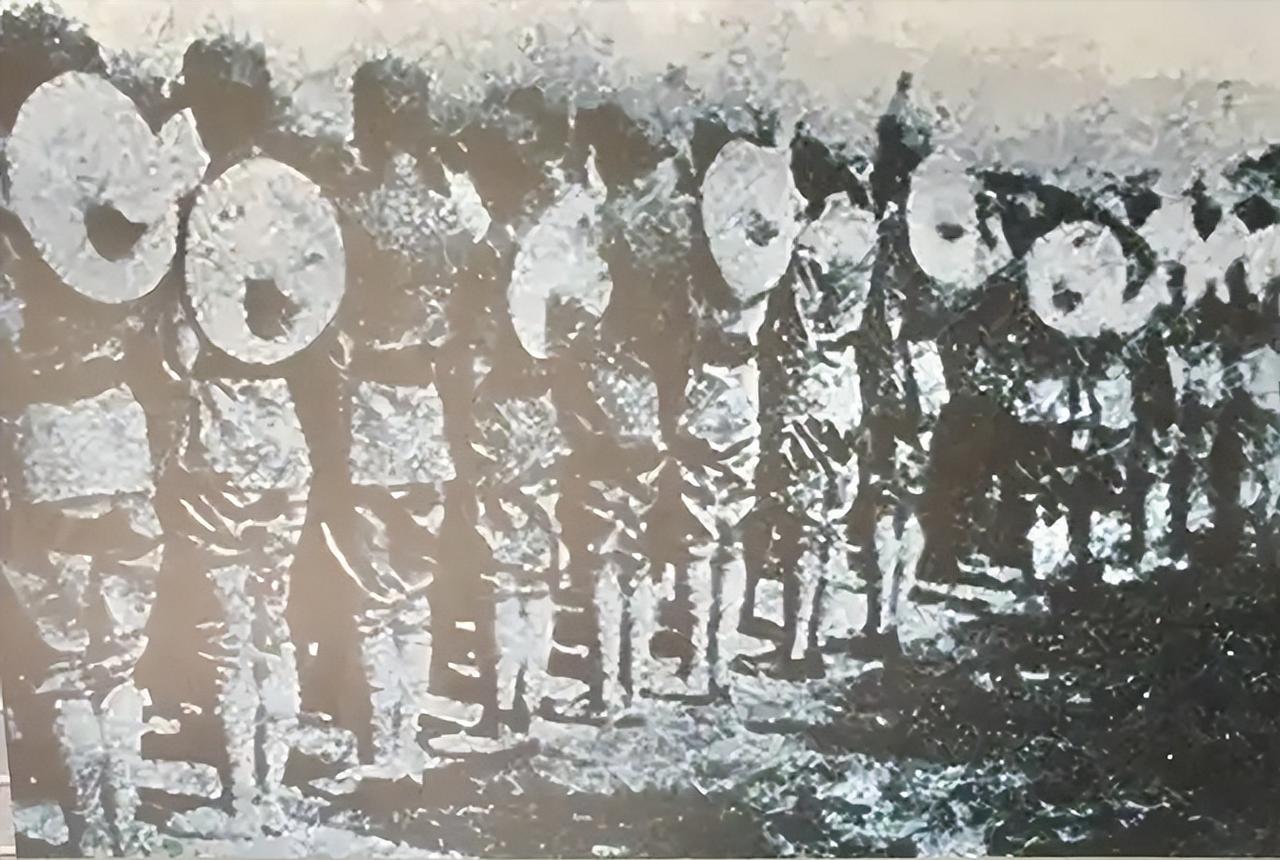 350万川军出川，淞沪会战中每5个牺牲者就有1个四川人。四川，真是英雄之地！ 