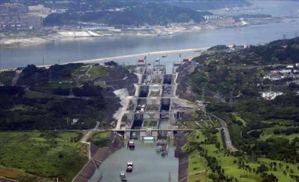 三峡大坝“账本”曝光：运行了20余年，2500亿投入如今回本了吗？当年