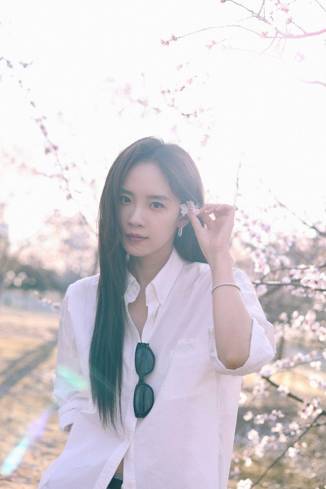 老婆姐你美美的我爱你这套太好看了[哭哭]​​​