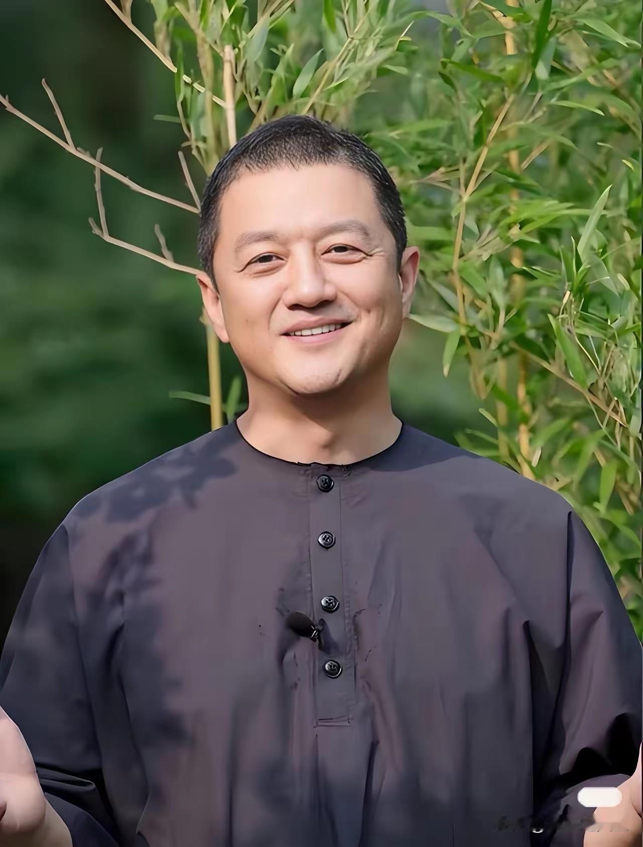 时也，命也，运也。想来李亚鹏自己也未曾料到，守过那么多艰难岁月，竟会被突如其来