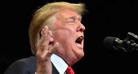 美国终于坐不住了，中国已向美方提出严正交涉，中国人民解放军已经做好备战准备。美国