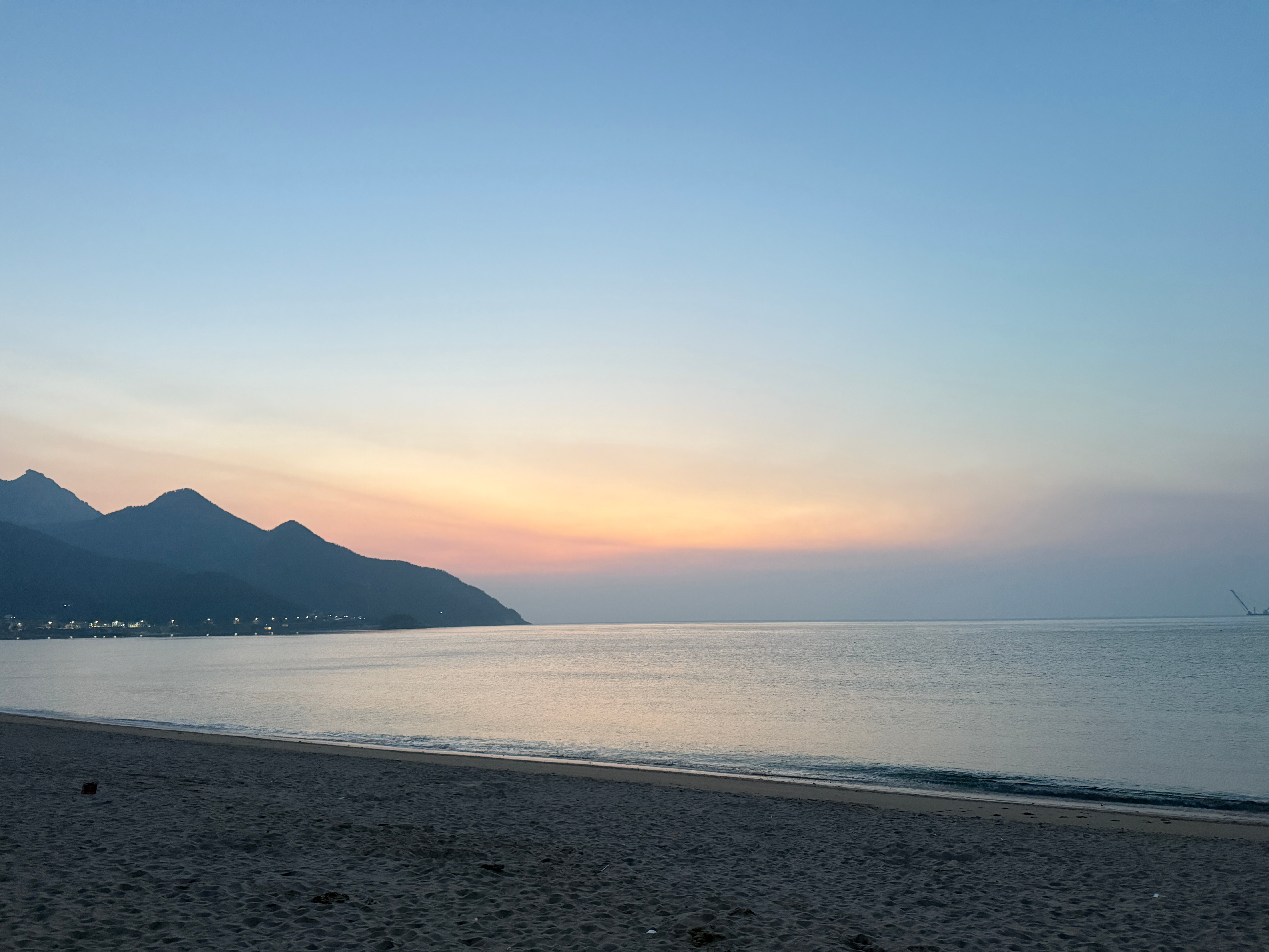 蹲到了一点日出🌅青岛