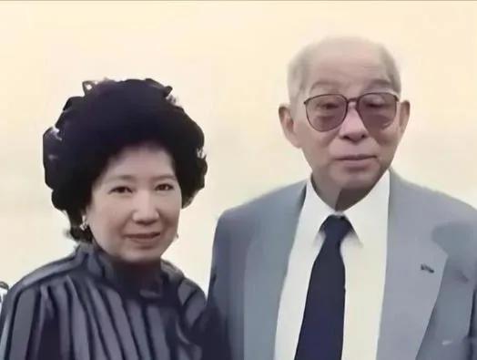 91岁张学良重获自由，抛下赵四小姐，奔赴纽约见60年的挚爱百岁张学良晚年受访
