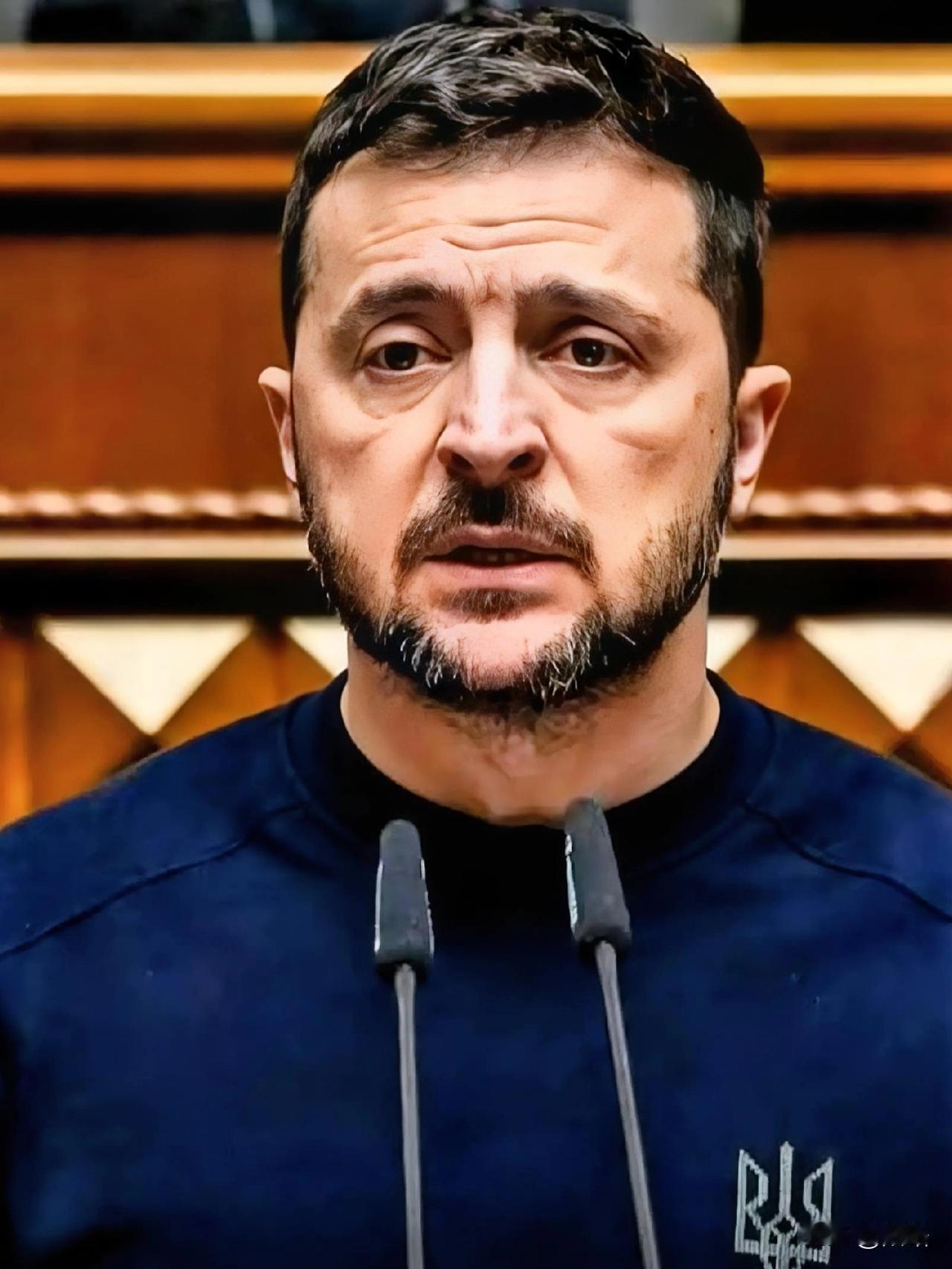 据央视新闻12月20日报道，乌克兰总统泽连斯基19日接受采访，突然承认前线形势