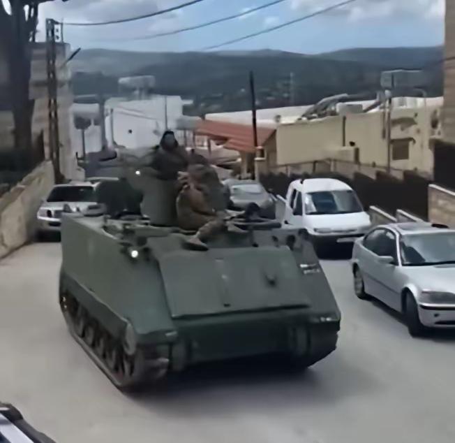 未战先怯！黎巴嫩政府军居然首先逃跑了，面对以色列的入侵，黎巴嫩政府军居然一枪一弹