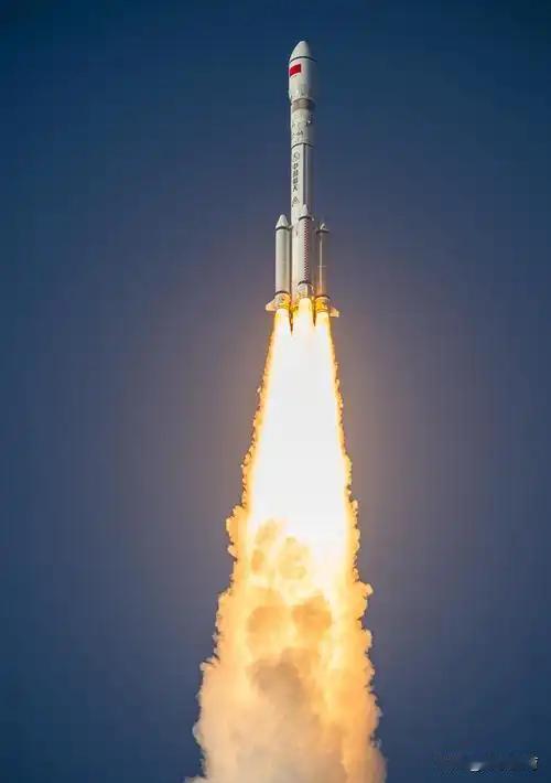 长征二号F又立功了，但它这次送的“乘客”有点特殊。2026年2月7日，酒泉。