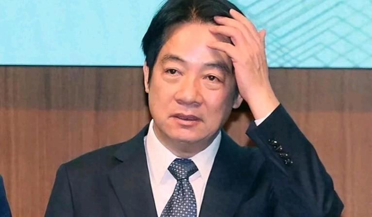 赖清德抛出一个问题，让台湾社会“二选一”！2月3日，赖清德声称，到底我们要继续携