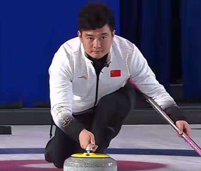 徐晓明重大失误，中国队4-9提前认输，明早与日本队进行生死战！米