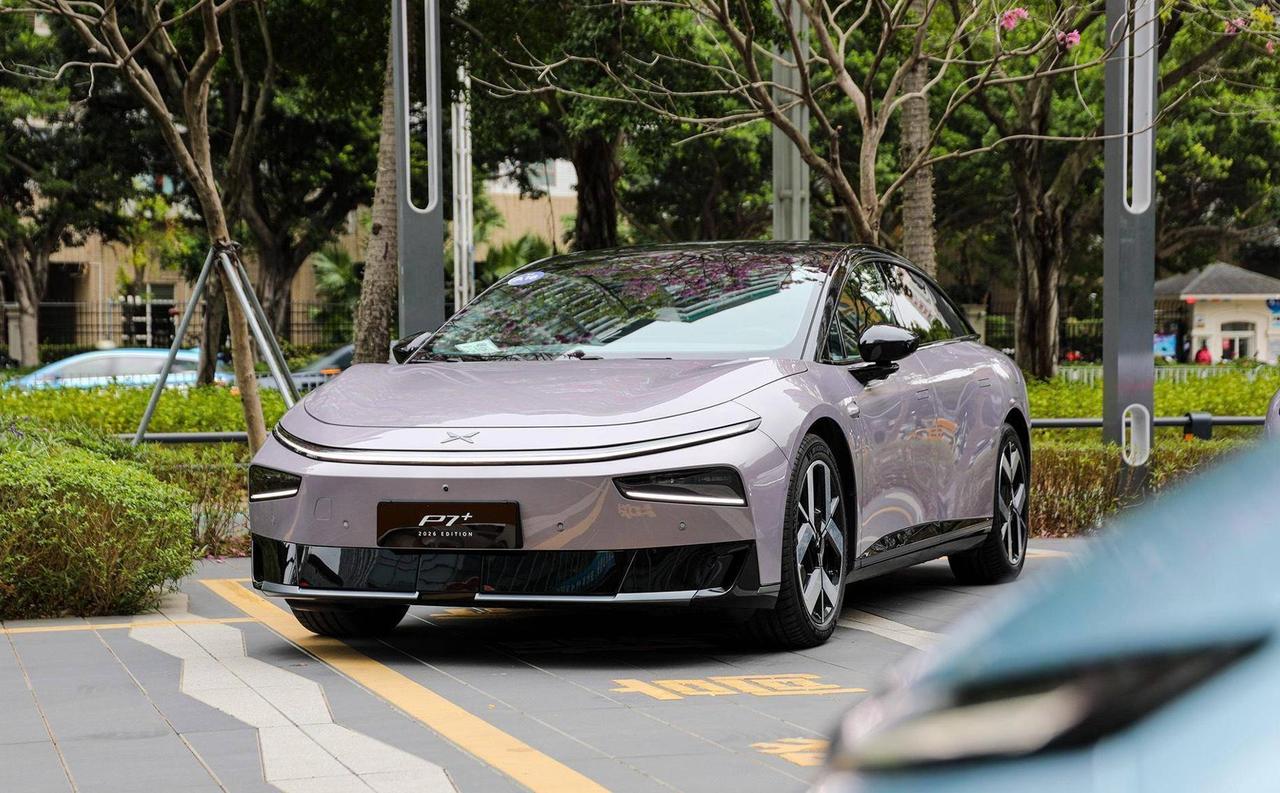 朋友们，小鹏今年卖爆了！1到11月交付量超过39万台，同比猛增156%！而这波势