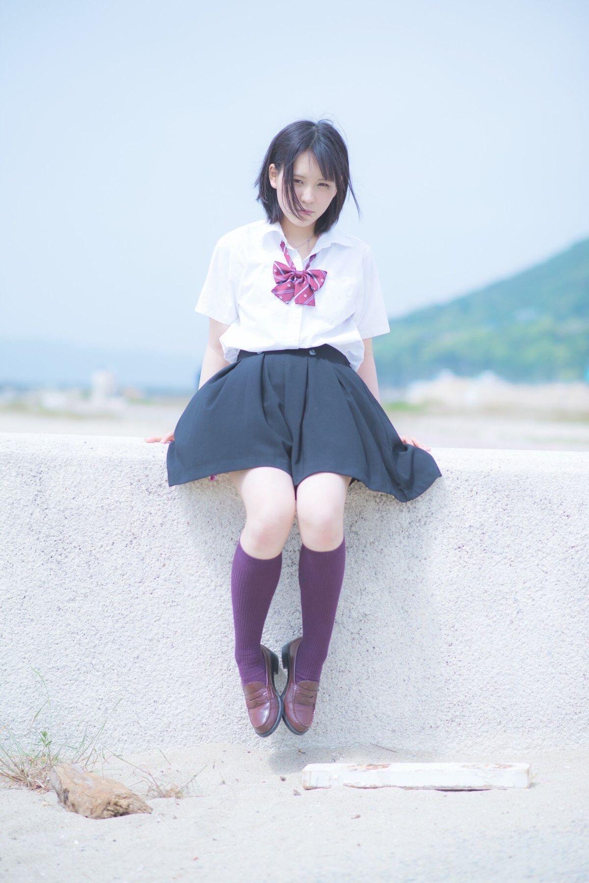 校园少女风，青春洋溢的校园生活少女清纯风校园少女写真纯真少女感清纯校服少