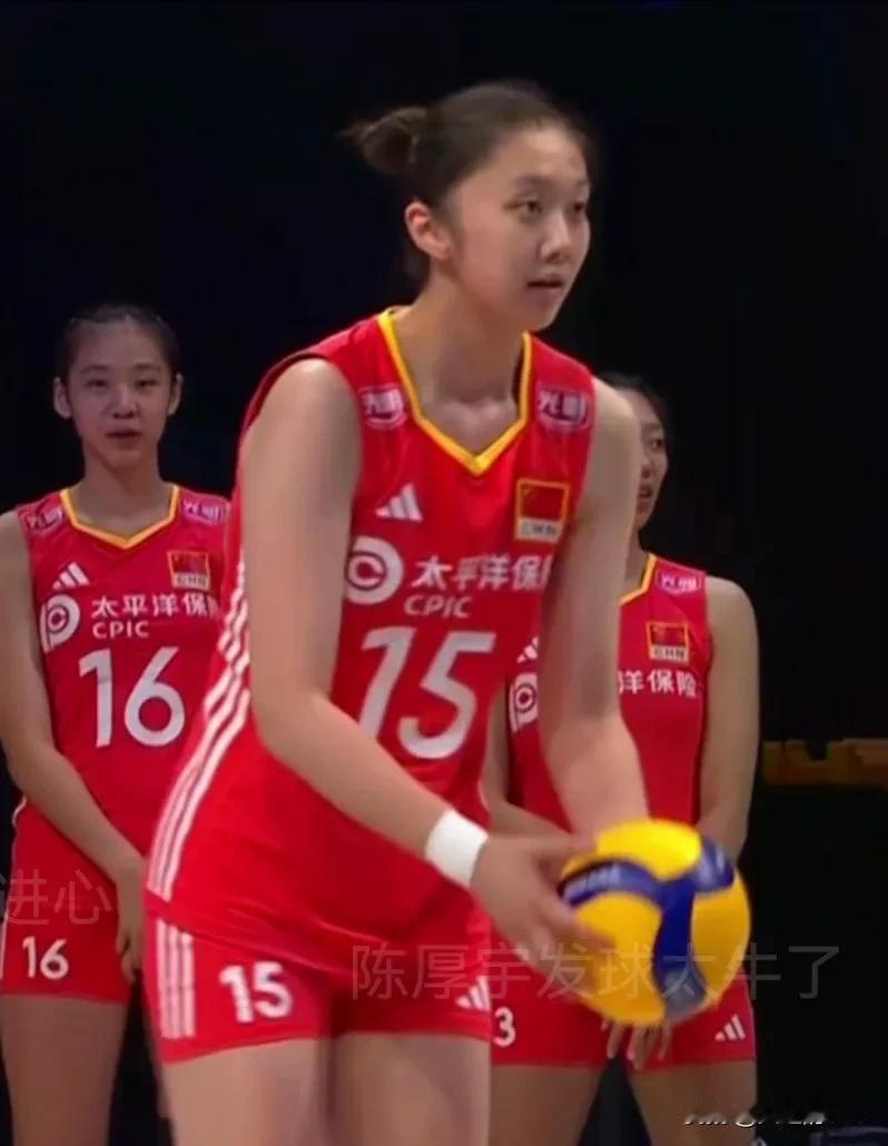 3：2胜多米尼加中国小花渐入佳境世界女排联赛进入第三站，中国女排来到了美国阿