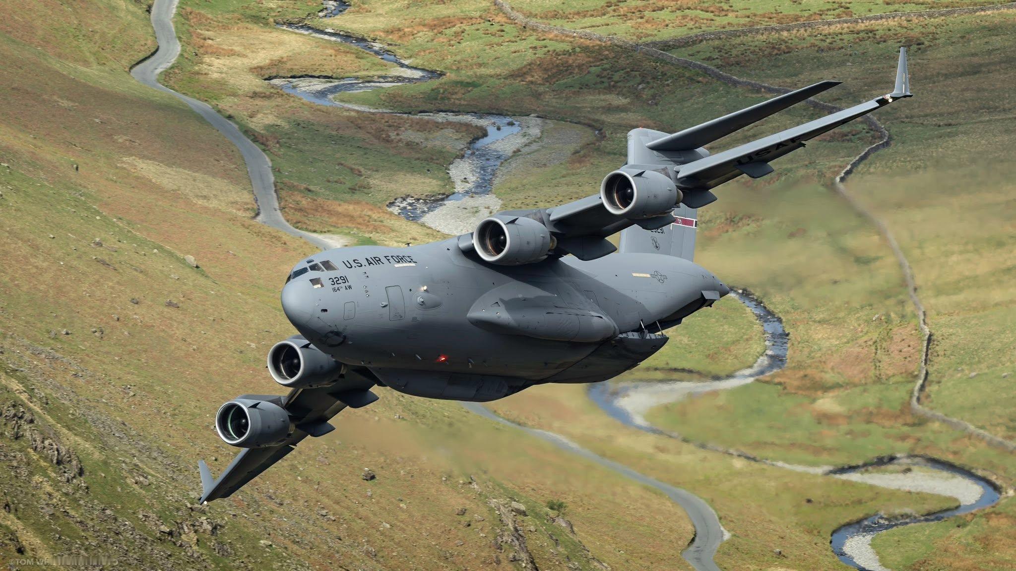 马赫谷上空的靓仔们