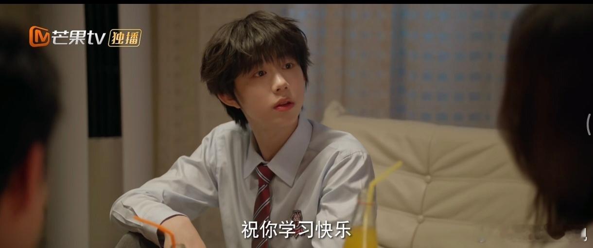我们少年时代2的几位妈妈都好年轻啊！而且非常的眼熟，几个小孩就分不清谁是谁了，对