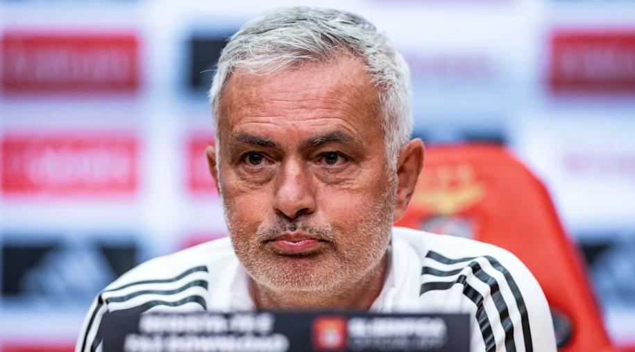 被穆帅点名的皇马惹祸精，再惹祸，导致皇马联赛再丢3分。皇马球员维尼修斯到处惹祸