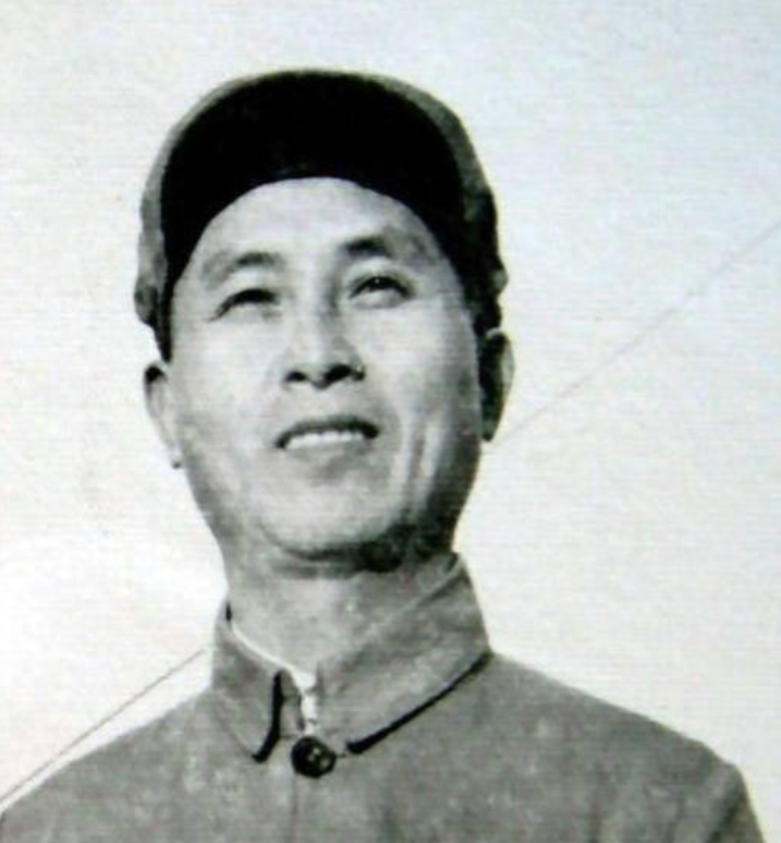 1941年，谢育才夫妇被捕，在狱中生下一个儿子，为逃出去，夫妻二人将儿子遗弃，越