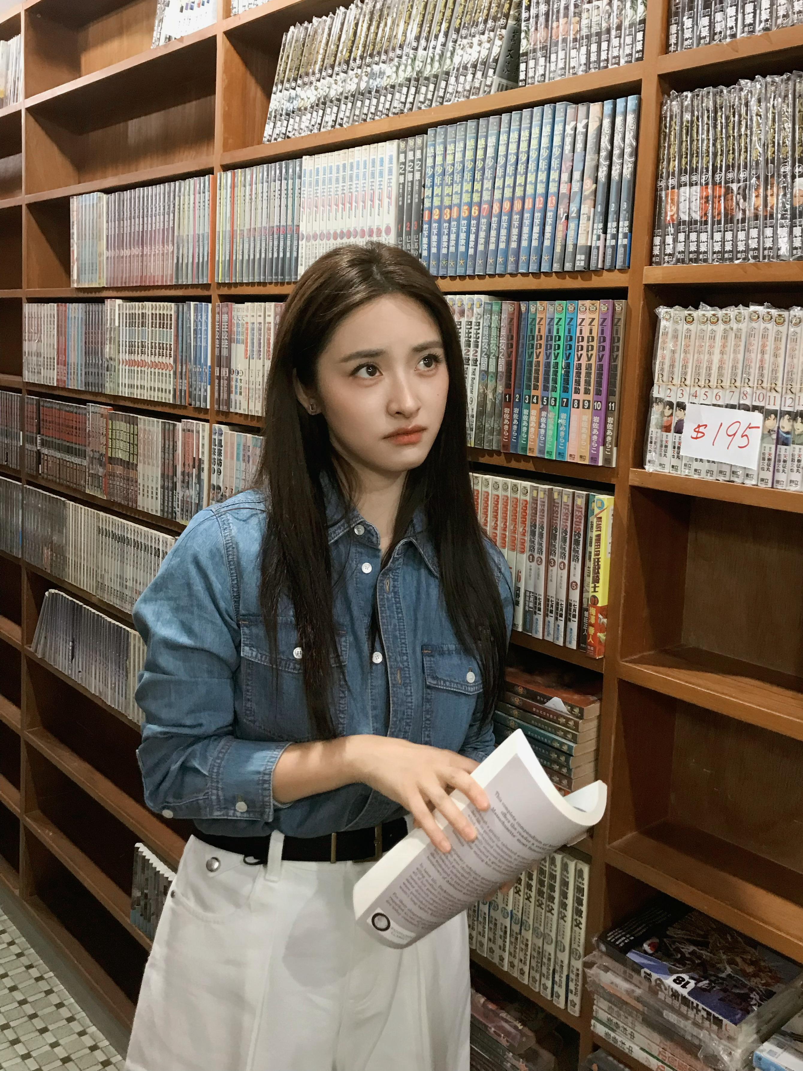 𓈒*沈月⊹。📚✨​​​