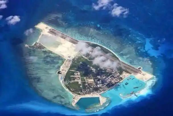 为啥现在东方大国不直接武统台湾，而是先盯着黄岩岛呢？因为这是东大的计谋，只要黄岩