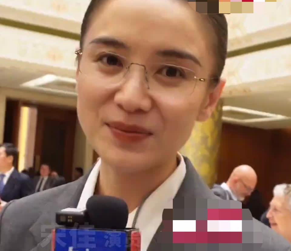 再次验证多读书真的有用！不信你看宋佳，在全球文明对话部长级会议现