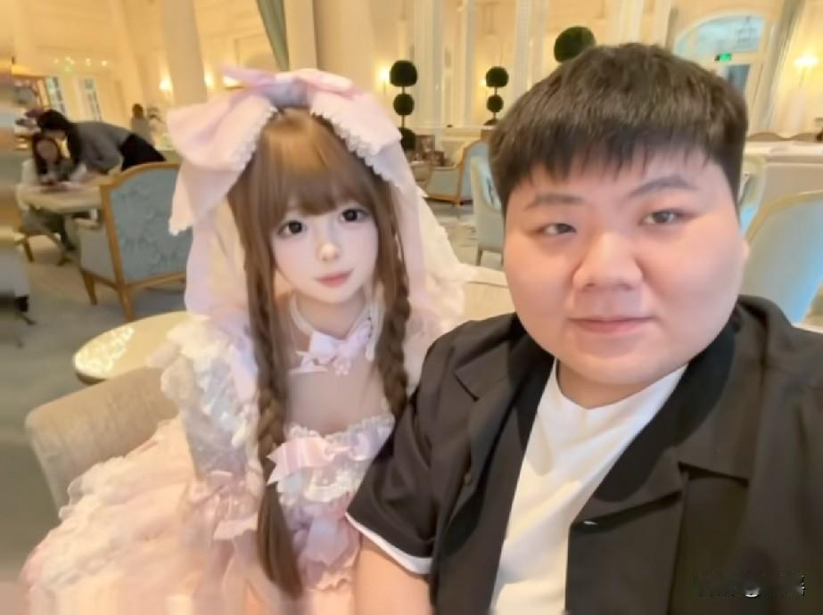拼多多不是说我是最幸运的人吗[滑稽笑]