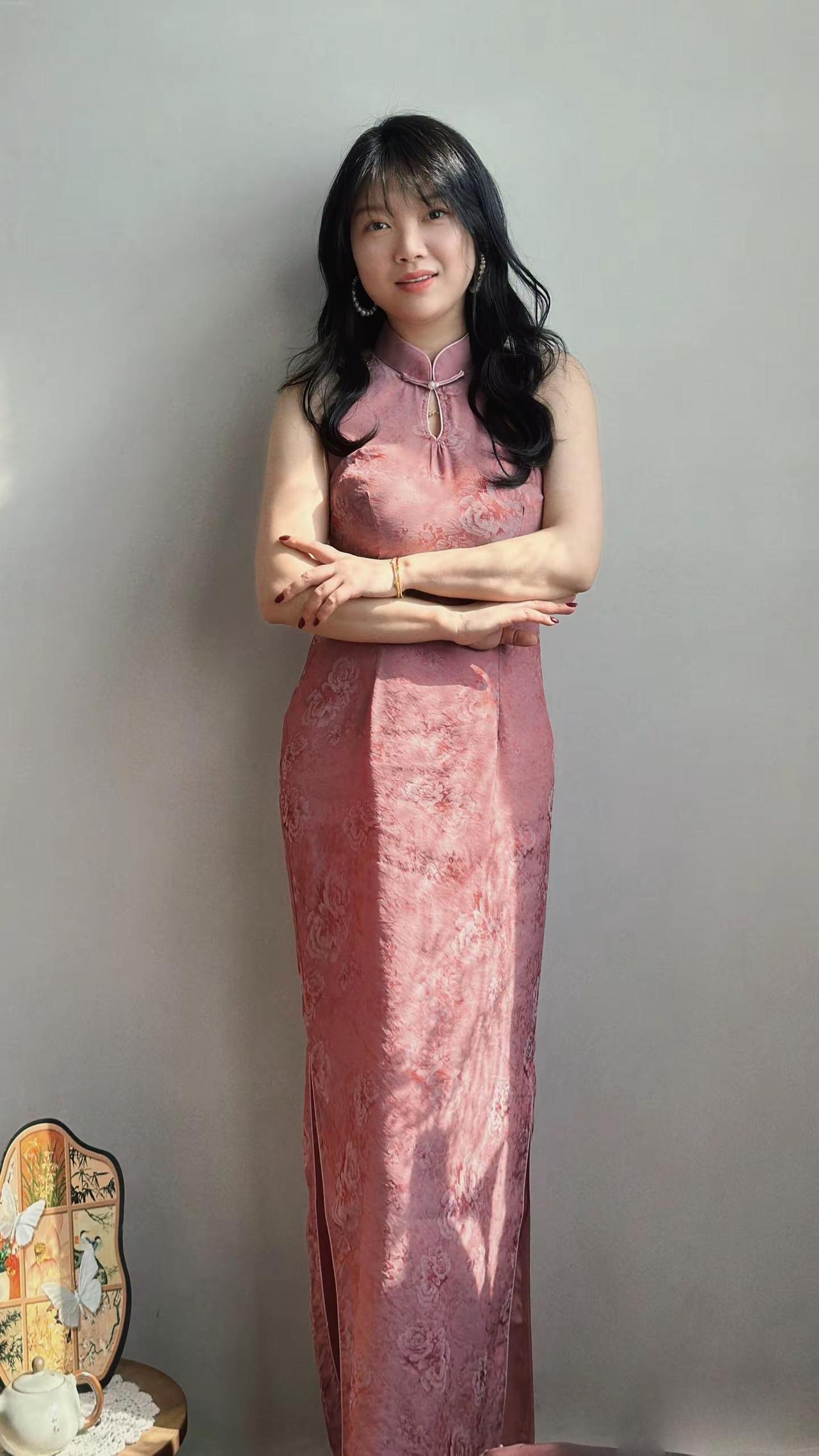 🪷粉娇你几？免贵37。自带温柔的粉，自带小性感的挂脖，但是无弹，介意慎入～卡码