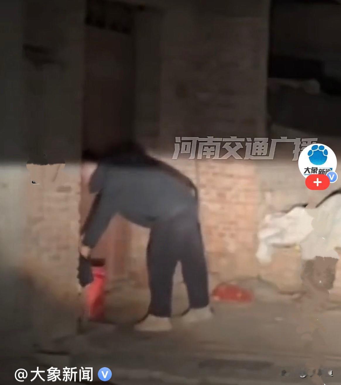 近日，山东聊城姜先生回到了老家，想感谢照顾他小时候生活的亲戚，想到自己没做出什么