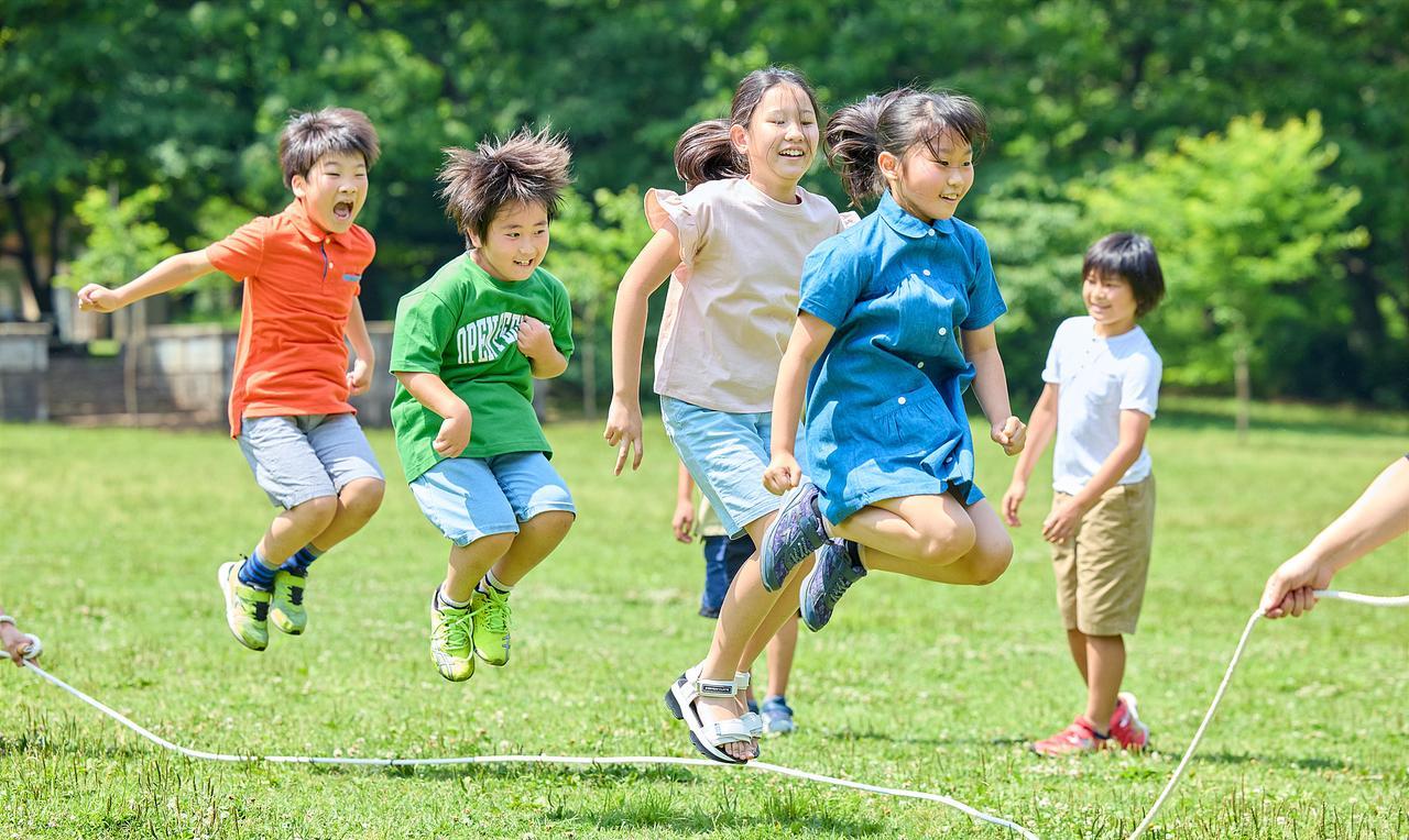 真正厉害的人，深知利他思维的重要性，从小教育孩子学会换位思考，帮助他人，承担责任