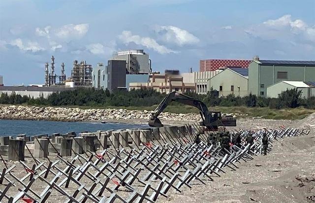 台海军前司令陈永康主持的一个台海兵推中称，解放军想要登陆台湾，达成武力统一，不似