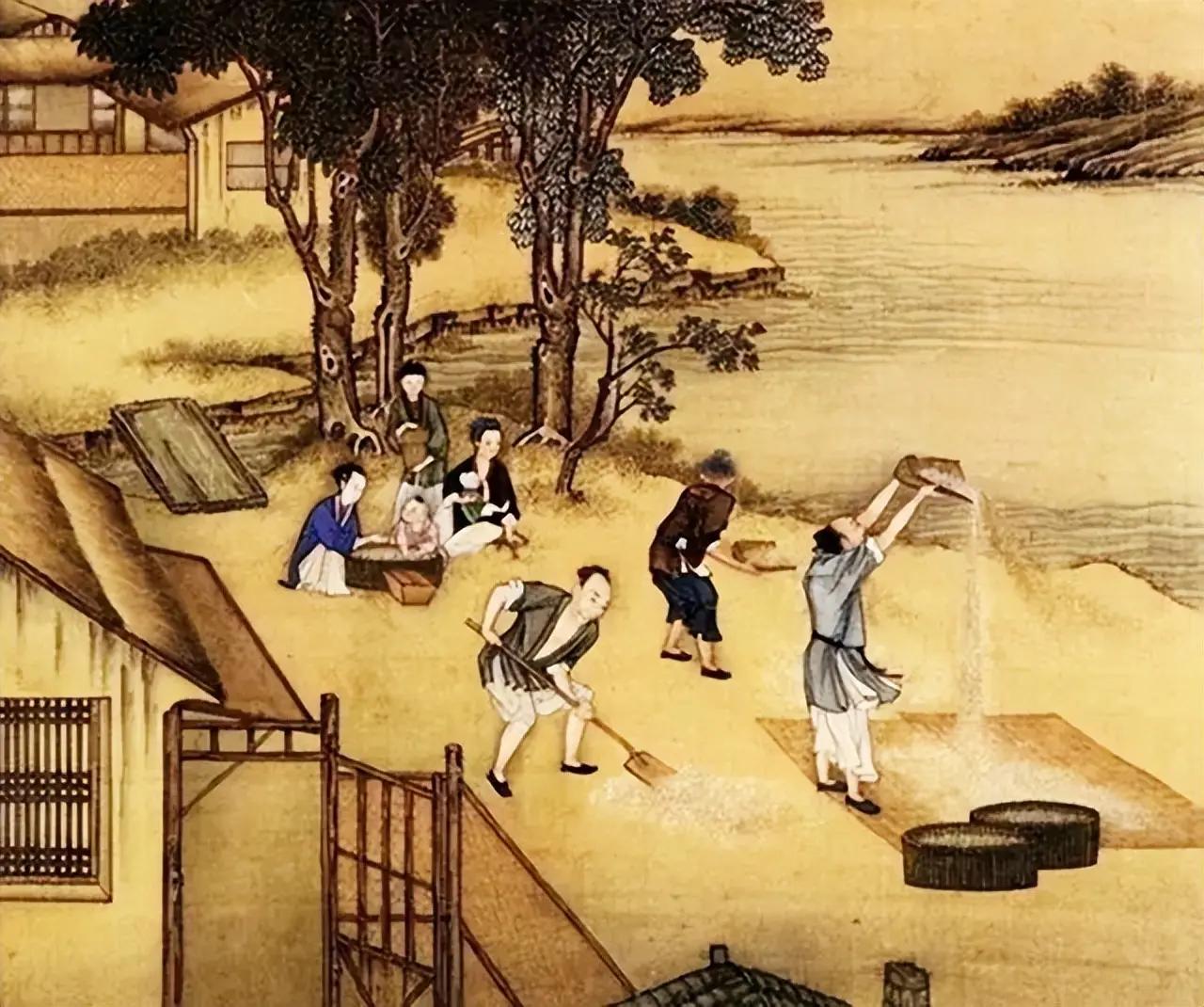 秦朝普通百姓不能随意佩戴刀剑，民间私藏兵器会受到什么处罚？秦始皇二十六年，六
