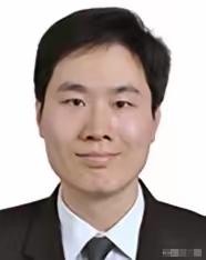 常超，男，汉族，中共党员，1983年4月出生于山西省太原市，清华大学博士、陈嘉庚