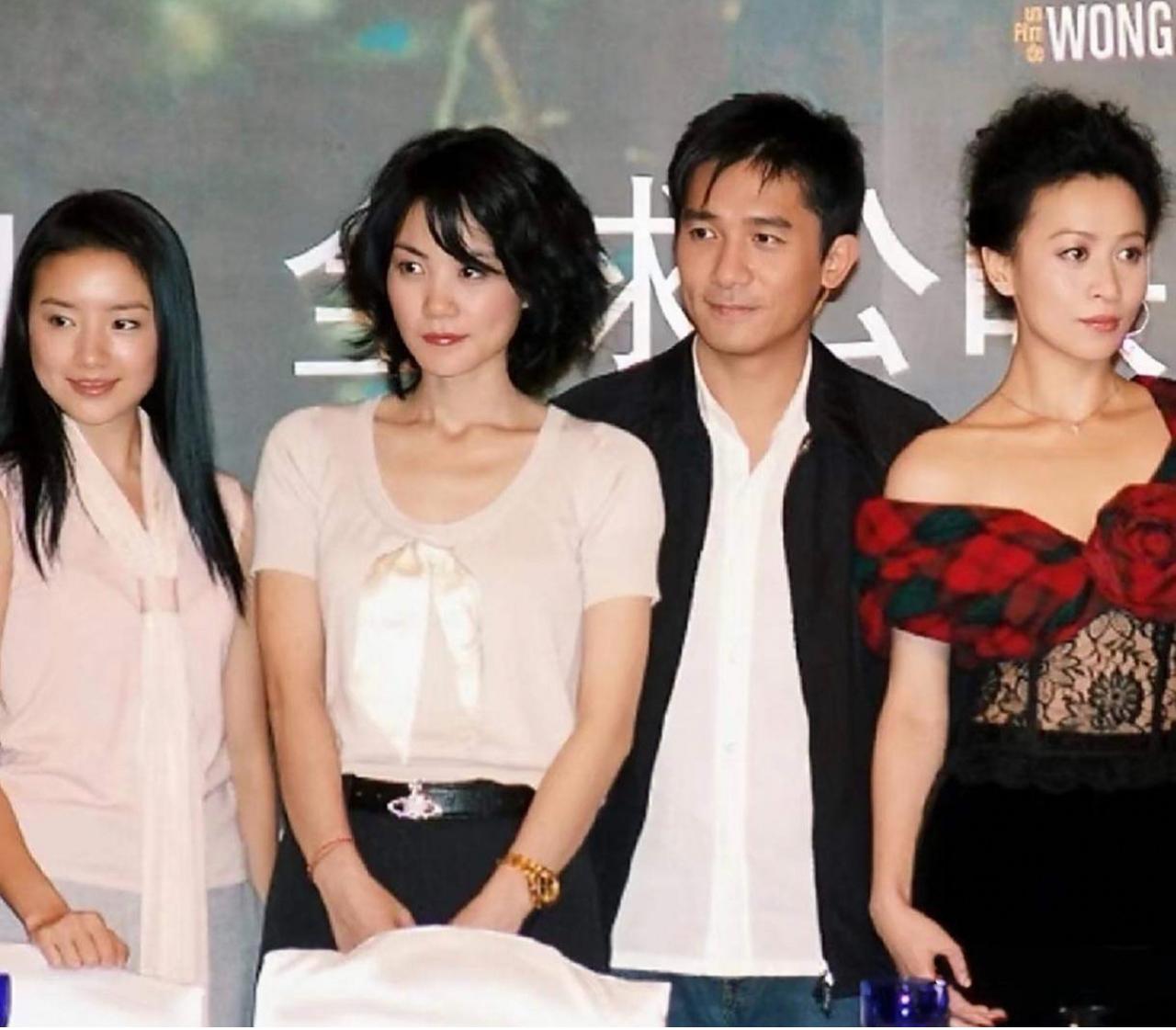 身材、长相、气质、衣品，哪一个才是女明星合照时的制胜法宝？参考下面这张大合照