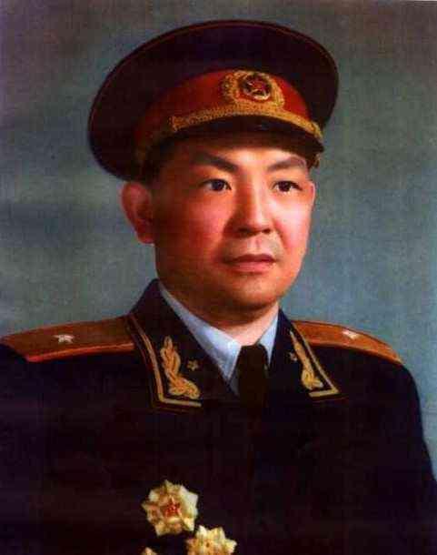 中国唯一集齐五枚一级荣誉勋章的开国少将是谁？1955年，他荣获一级八一勋章、一