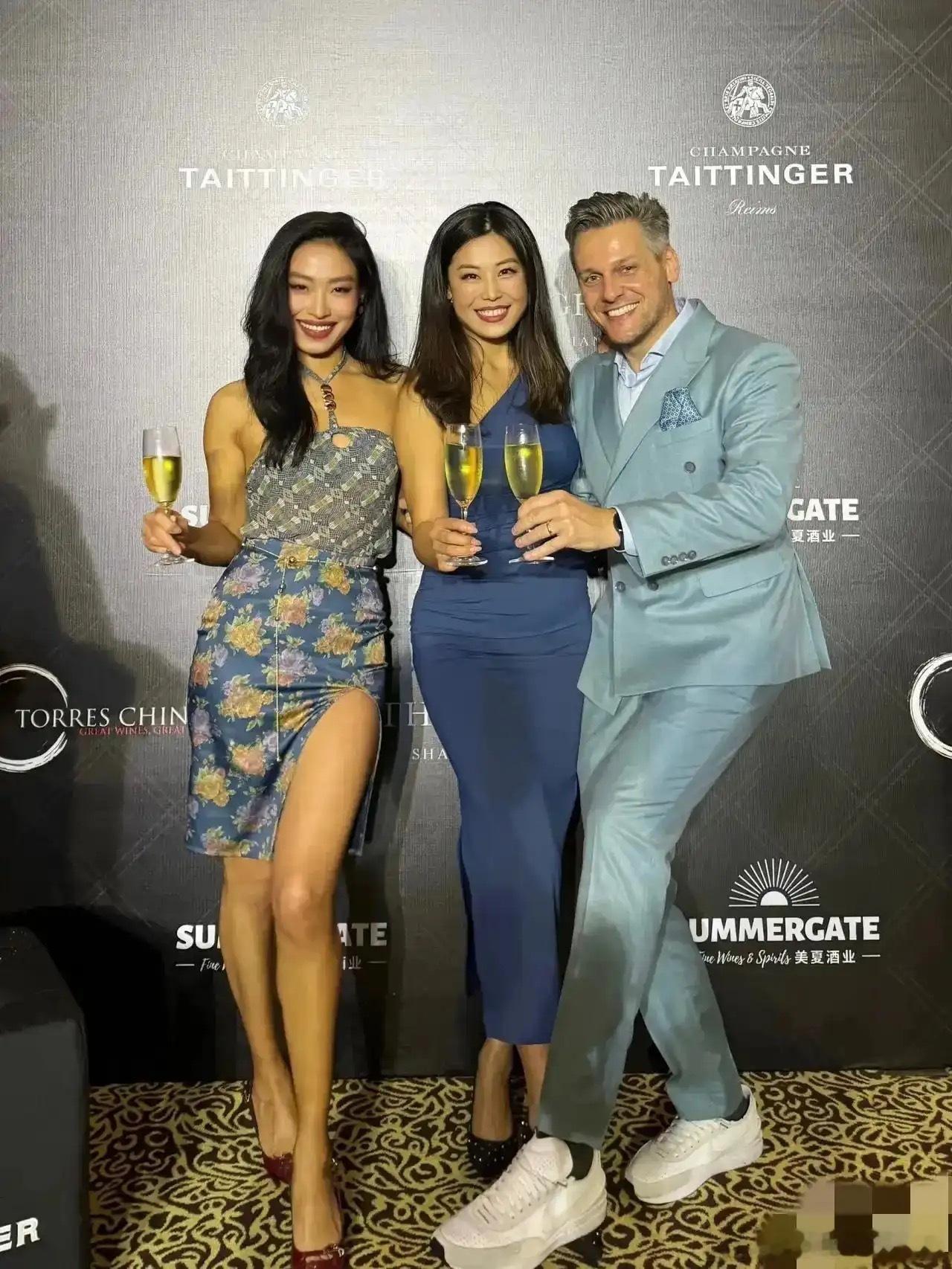 这才是真正的名利场的写照！