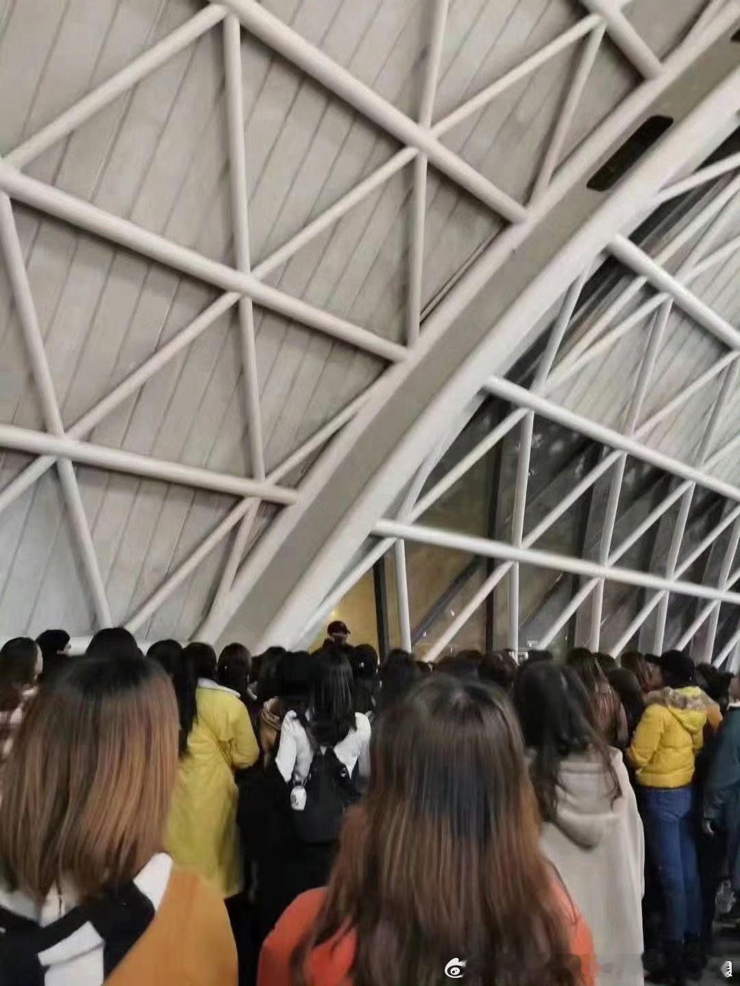 摩登兄弟突出的存在！有参照物才知道刘宇宁到底有夺高！​​​