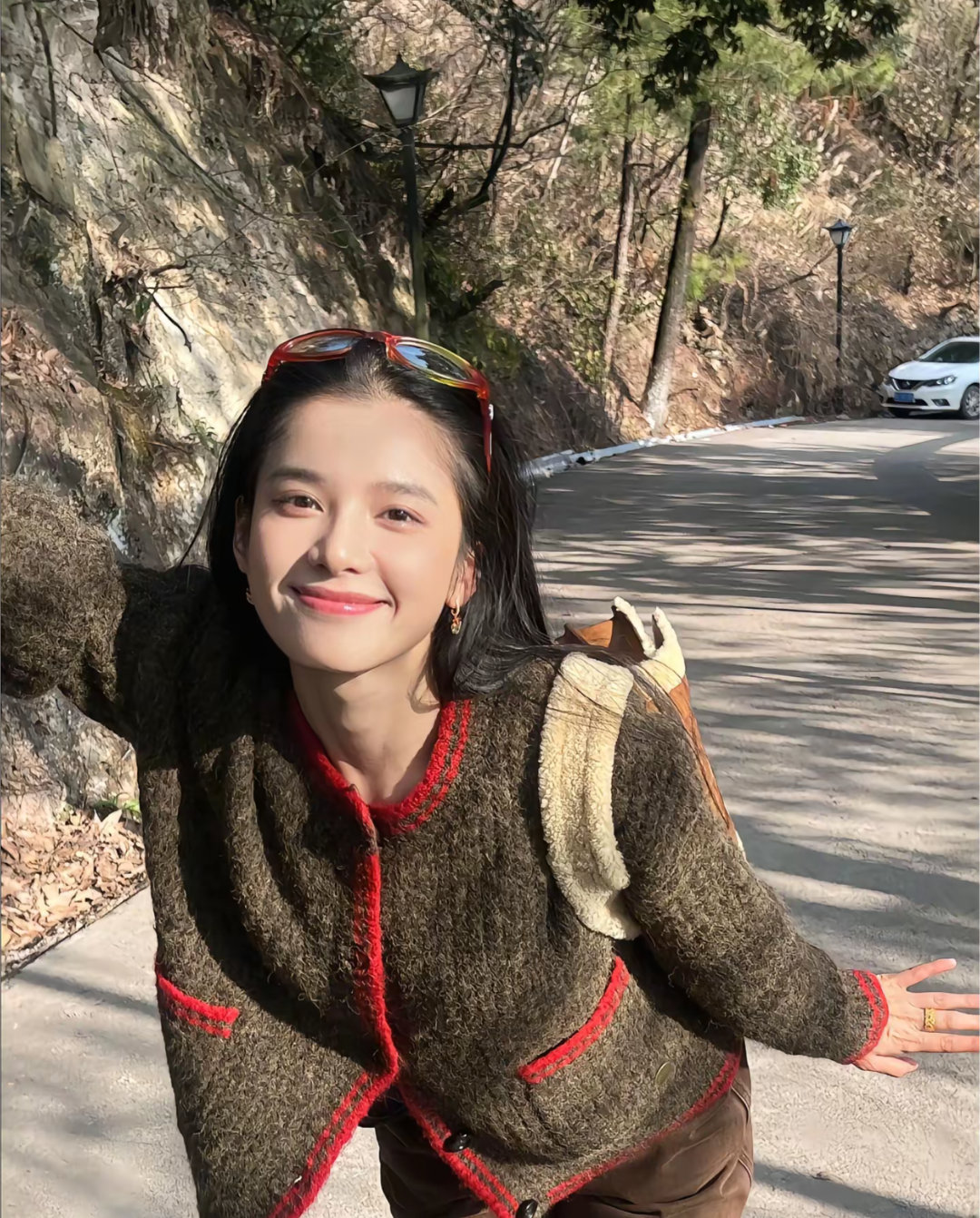 张婧仪出道五周年了张婧仪成长虽慢但努力开花张婧仪的身上真的有种明媚坚韧向阳而生