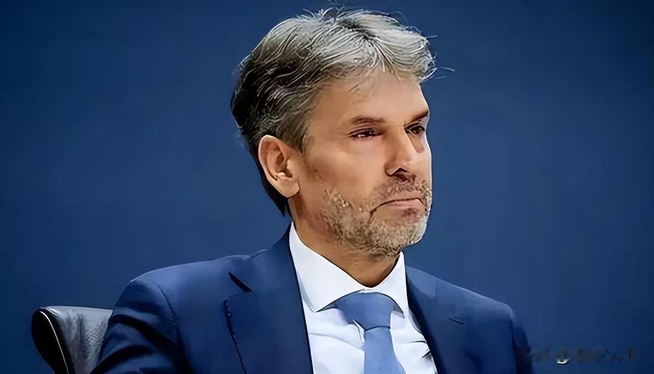 1. 荷兰经济部长称让安世脱离中国是为荷欧利益:荷兰经济部长卡雷曼斯称是自己让安