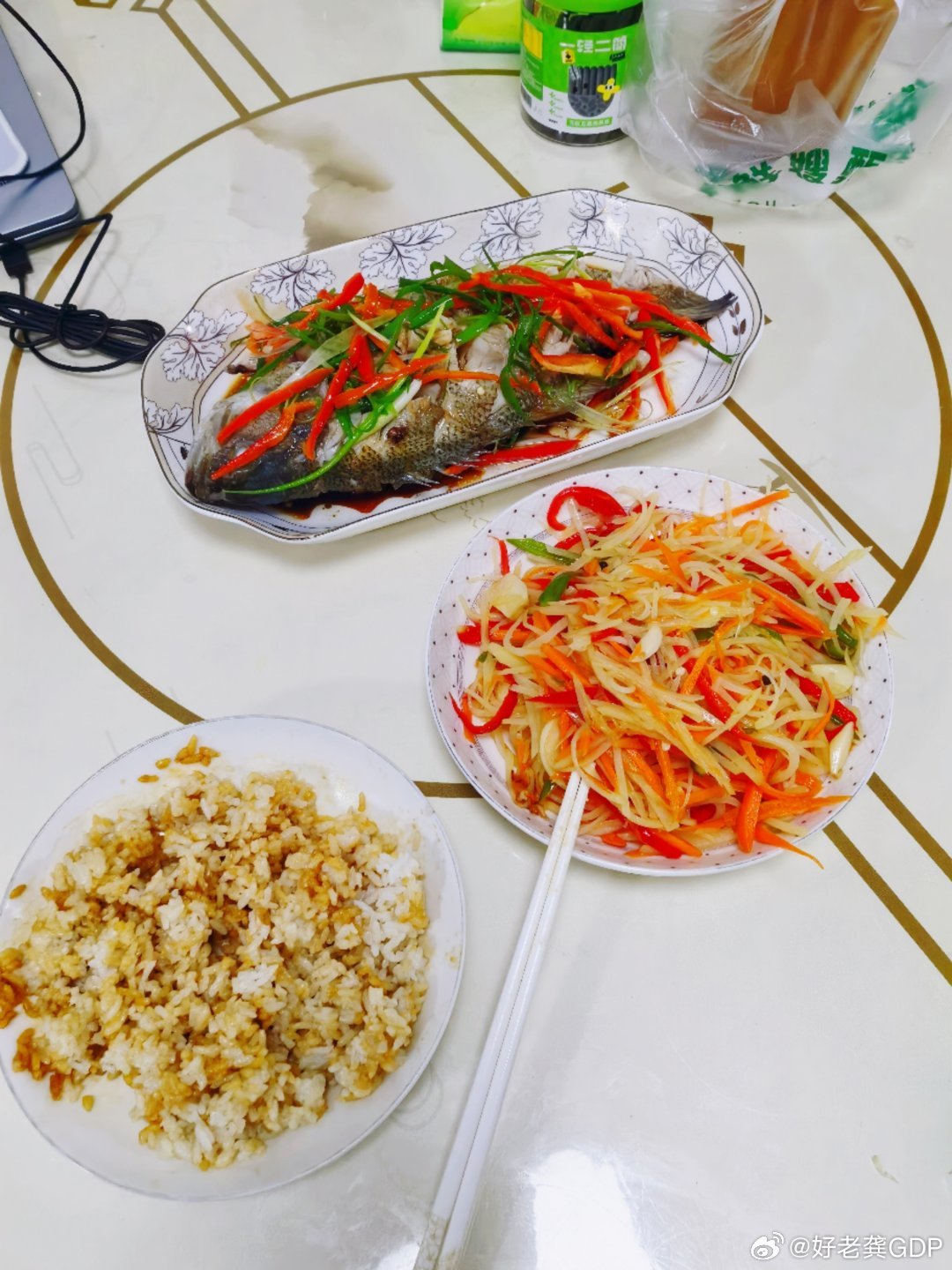 还是要生娃，人多好干活，人少好过年，家里有个娃娃吃饭饮食都要规律些娃中午在学校