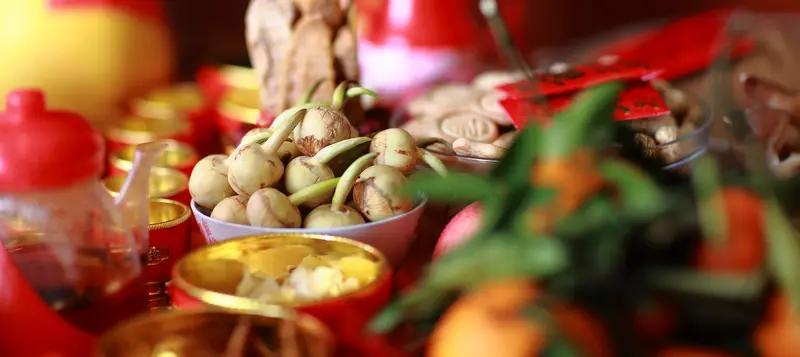 大年初四，全国人民各有各的忙！有人欢喜有人愁，看完句句戳心今天是大年初四，