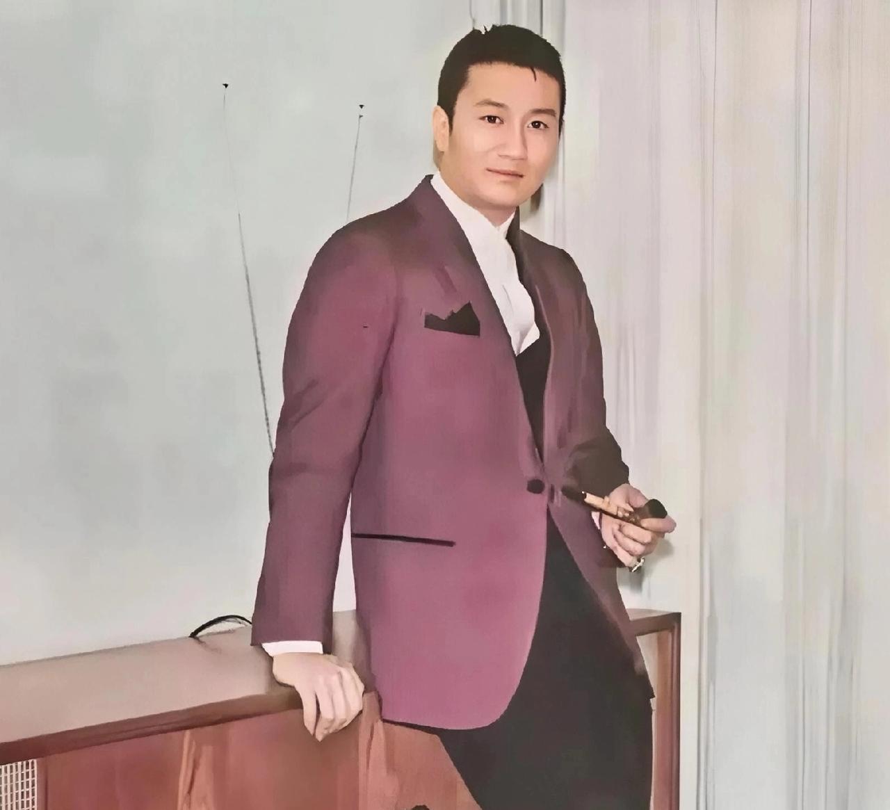 香港演员谢贤去世，享年89岁。对于一个老人来说，这个年纪也是高寿了。谢贤在香港演