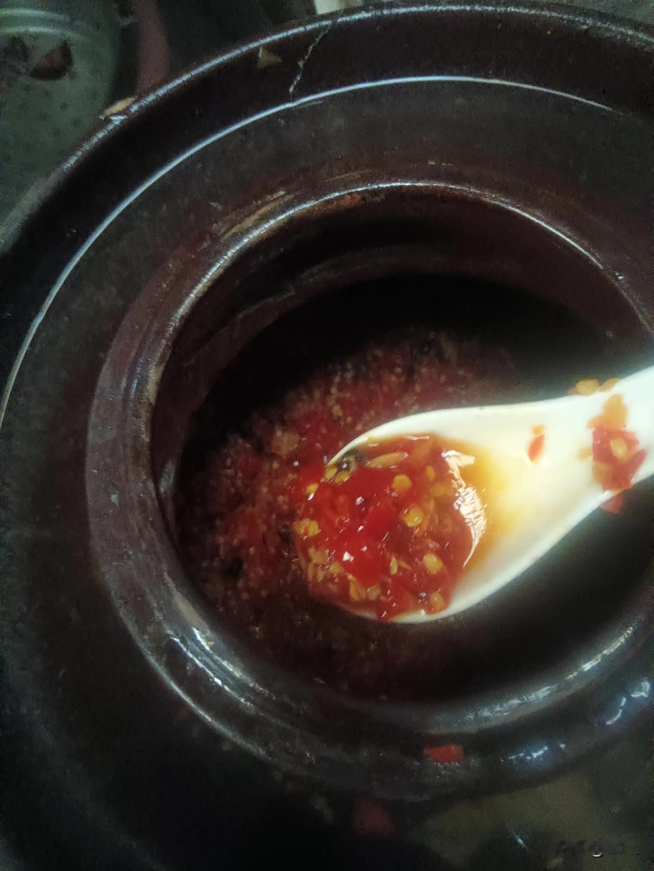 男孩偷吃变态辣外卖住院：索赔找错对象，家长才是首要责任人这起事件里，家长向