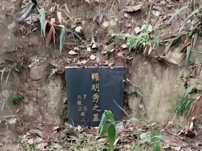 她才是毛主席的正牌夫人，在去世那一刻，毛主席伤心欲绝，还特意嘱咐，一定要