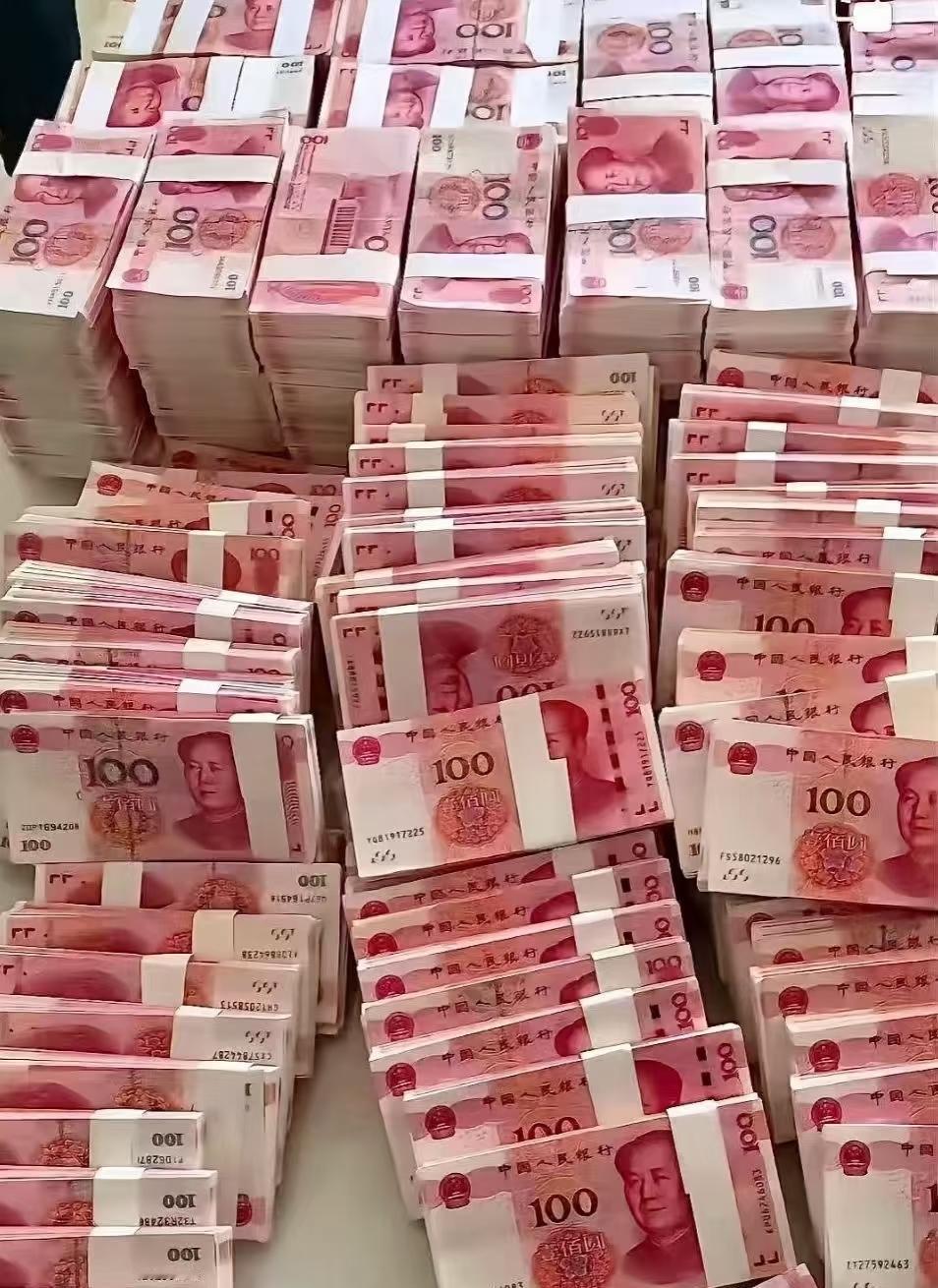 穷人的本质，不是没机会，而是把时间浪费在一堆永远不赚钱的事上穷人最可怕的不