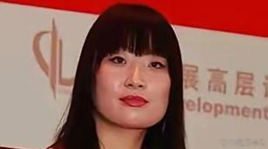 宗馥莉不碰娃哈哈了，不是叛逆，是清醒。900亿品牌不要，她带着自己20年前就建好